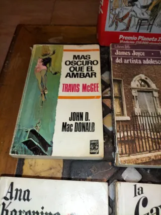 Lote 7 libros antiguos 70/80