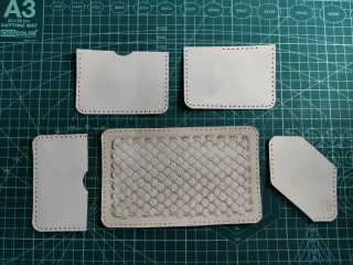 Tarjetero billetera cuero repujado