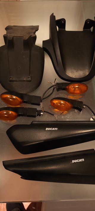 Conjunto piezas Ducati Monster 695