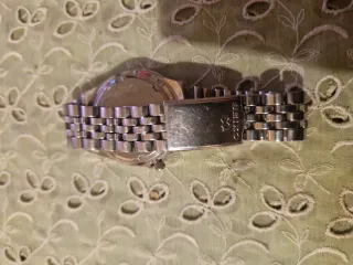 Reloj Seiko Sport 150 Cuarzo Plata Blanco