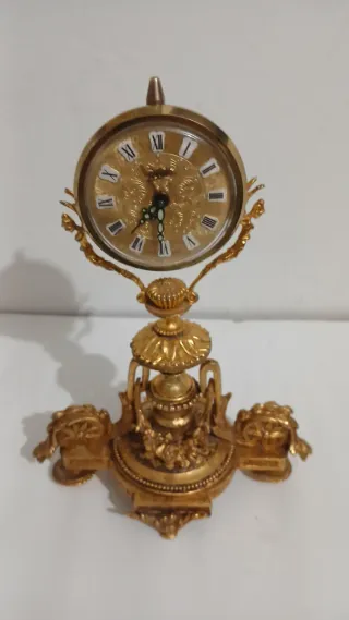 Orologio da tavolo dorato