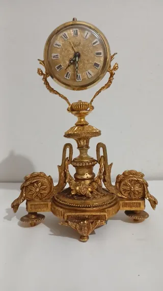 Orologio da tavolo dorato