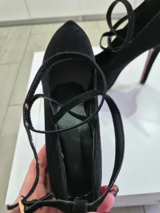 Zapatos tacón alto negros