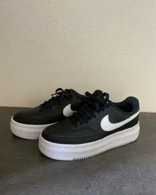 Zapatillas Nike Court Vision Negras