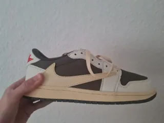 Air Jordan 1 Low Travis Scott OG