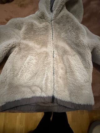 Abrigo Zara niña beige