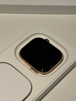 Apple Watch Series 11 46mm Oro Titanio