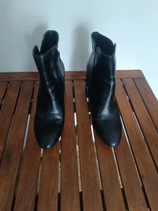 Botas pretas salto bloco