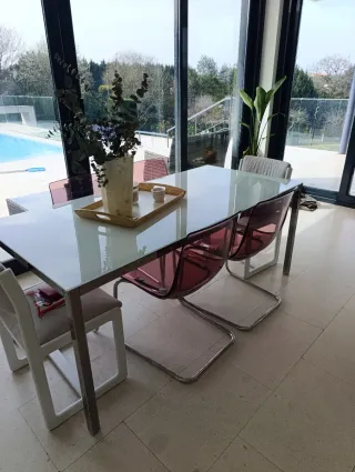 Tavolo da Pranzo in Cristallo e Metallo, per Interni o Giardino