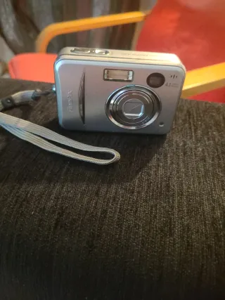 Máquina Fotográfica Fujifilm FinePix A345 Prata