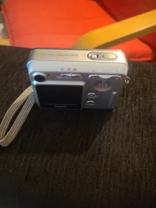 Máquina Fotográfica Fujifilm FinePix A345 Prata