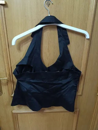 Chaleco Surk cuello halter negro talla M