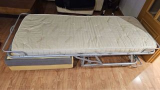 Divano letto in tessuto e velluto