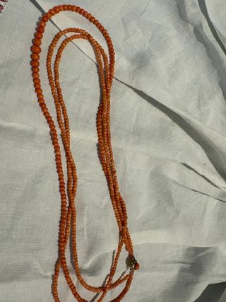 Collar de coral antiguo