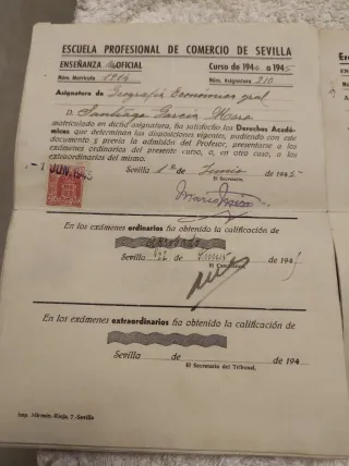 Documentos timbres y polizas años 1944-1949.