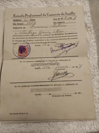 Documentos timbres y polizas años 1944-1949.