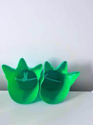 Zancos infantiles patas de dinosaurio