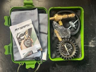 Deshinchador Neumáticos con Manómetro