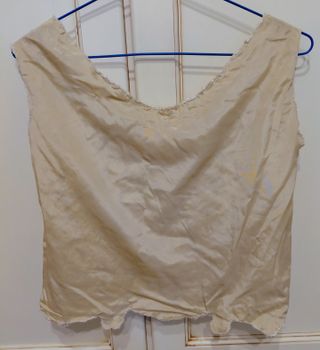 Blusa de encaje de gipur beige y blanco