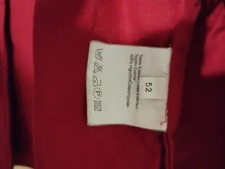 Chaqueta roja de algodón