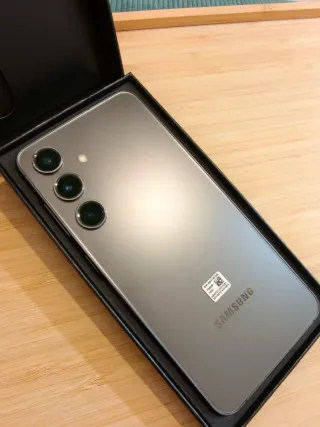 Samsung Galaxy S24 256GB Onyx Black + cargador