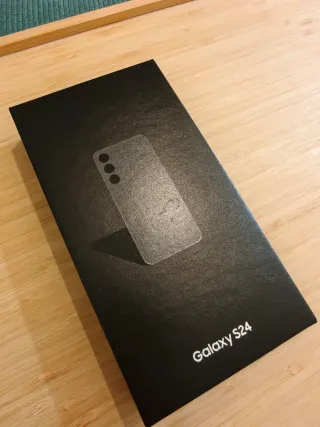 Samsung Galaxy S24 256GB Onyx Black + cargador