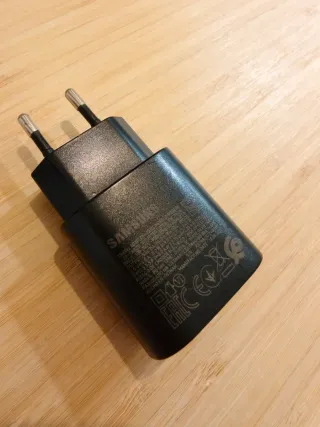 Samsung Galaxy S24 256GB Onyx Black + cargador