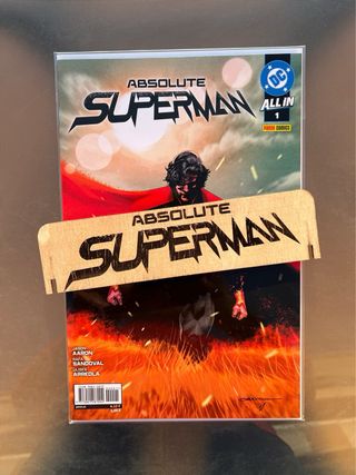 Expositor de Cómics Absolute Superman (DC)