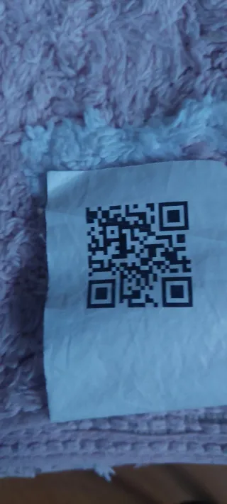 Alfombra infantil rosa con estrellas