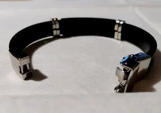 Elegante bracciale uomo nero e argento