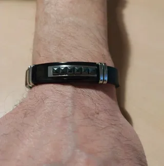 Elegante bracciale uomo nero e argento