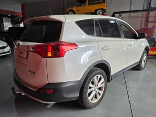 Toyota RAV4 150D AWD Business