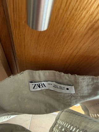 Top Zara verde bordado