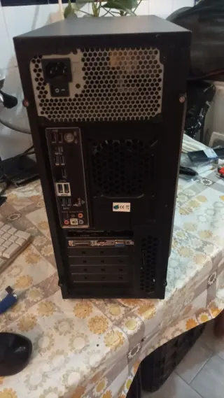 PC Intel i7-5820K 8GB RAM