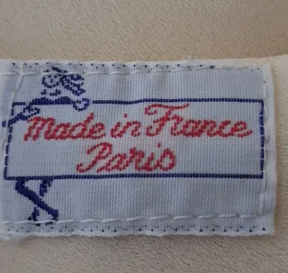 Blusa beige con encaje