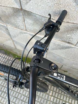 Bicicleta Negra Decathlon