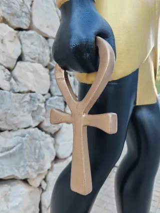 Escultura de Anubis en tamaño real bajo pedido