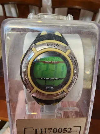 Reloj Trophy Digital Negro y Verde