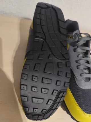 Nike Air Max 1 Talla 45 Gris Amarillo