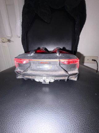 Lamborghini Aventador 2025