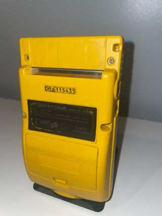 Game Boy Color Amarilla