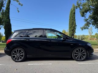 MERCEDES B 180 AUTOMATICO PACK AMG TECHO 109 CV