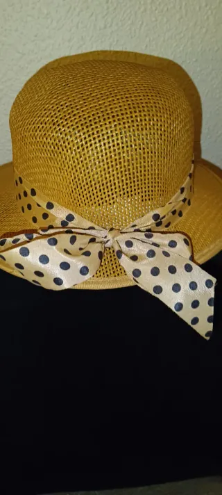 Pamela de paja con lazo de lunares