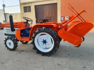 MinTractor Kubota 4x4