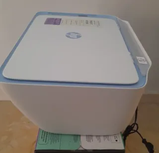 Impresora HP DeskJet 2822e+ un cartucho negro