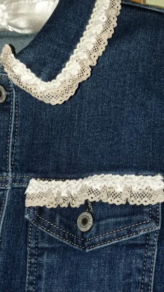 Cazadora vaquera con bordado