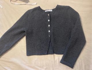 Chaqueta corta Zara gris