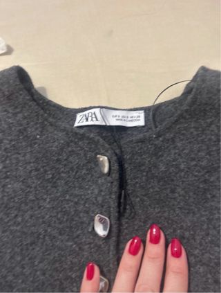 Chaqueta corta Zara gris