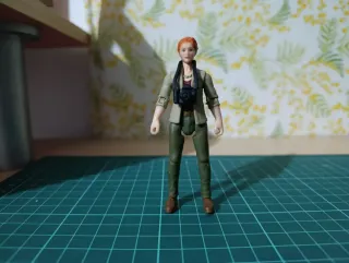 Figura Jurassic Park Sarah Harding Mundo Perdido