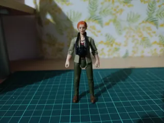 Figura Jurassic Park Sarah Harding Mundo Perdido